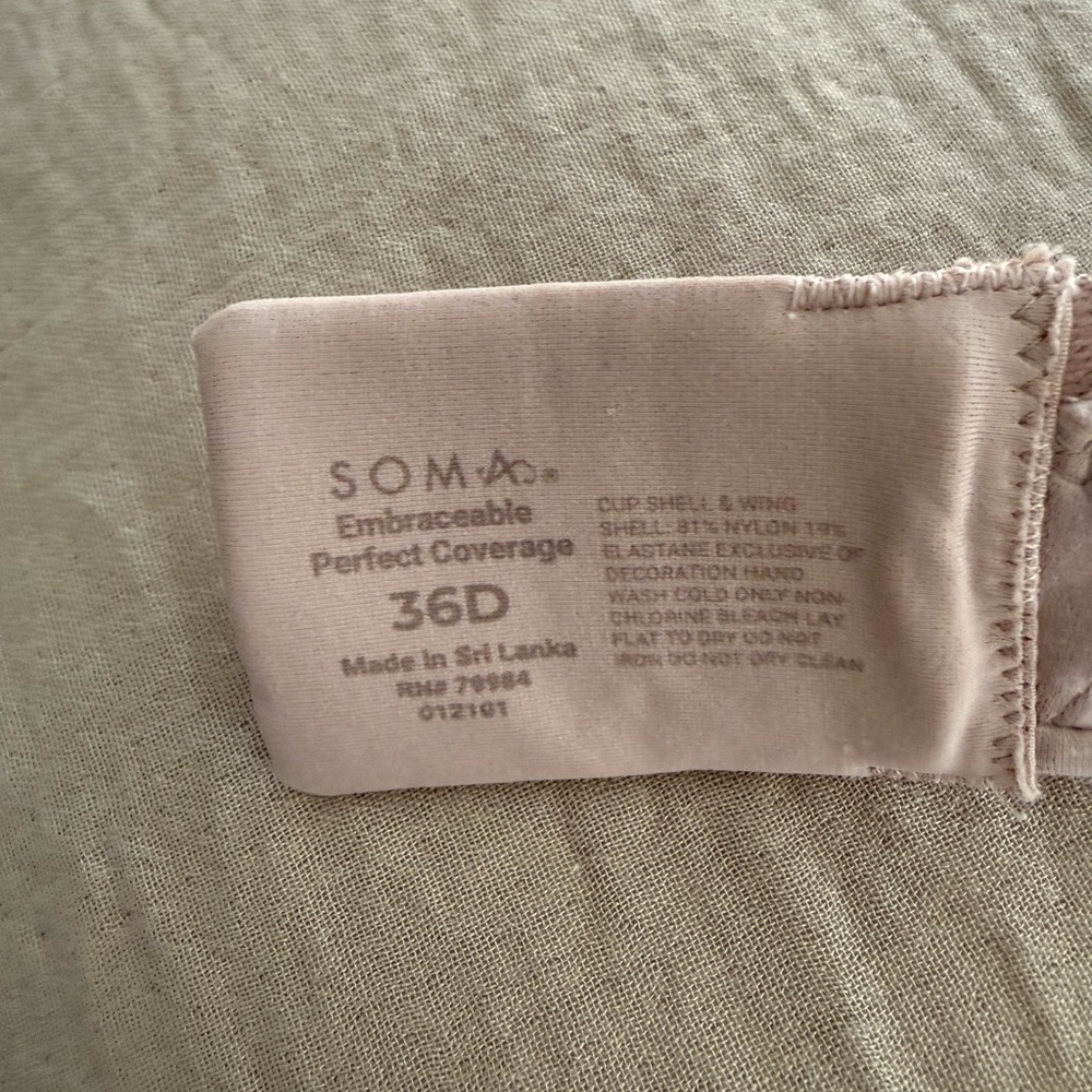 Soma Lace Accent Bra in Soft Pink and Cream - Picture 4 of 4